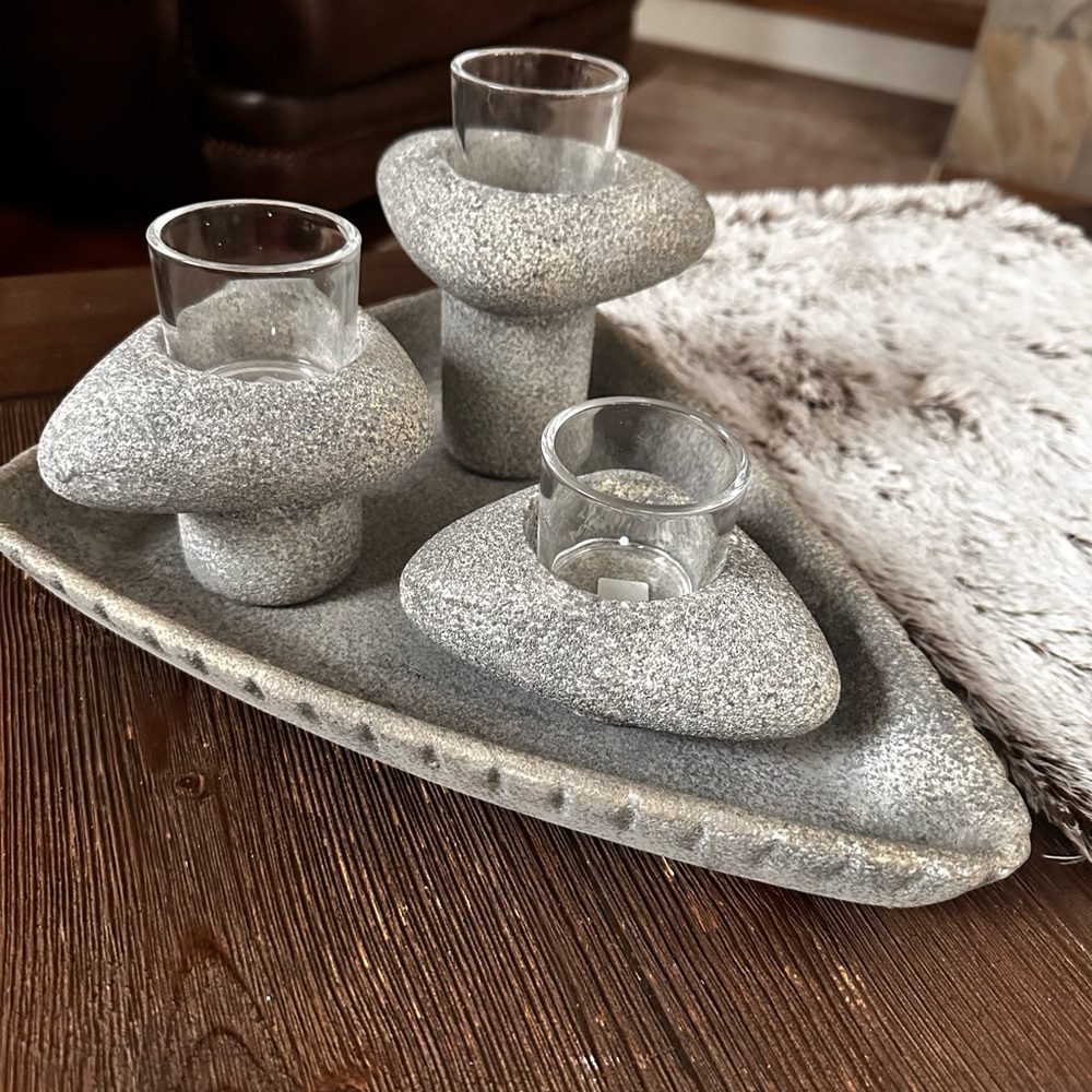 PartyLite Living StonesTextured Gray candle Decorative home decor